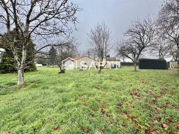 PAVILLON PLAIN PIED 3 CHAMBRES GARAGE A MELLE !