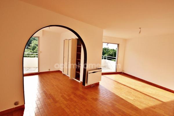 Sète Métairies – Dernier étage avec terrasse, vue mer, ascenseur, parking + cave (56 m²)