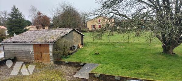 MAISON ANCIENNE ET DEPENDANCES SUR 3200m2