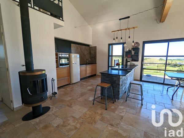 Maison à vendre 4 pièces 164 m² Saint-Jean-de-Muzols