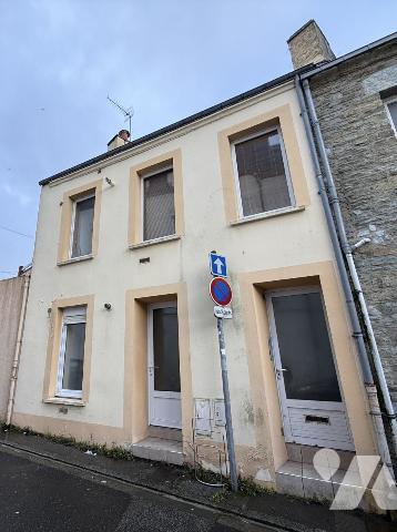 CHERBOURG appartement 55m² 1er étage petit copro quartier du Voeu