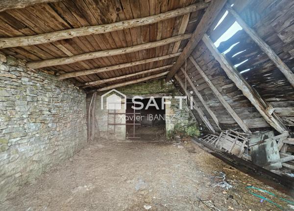 Ancien corps de ferme à rénover (Le Mazet, 48500)