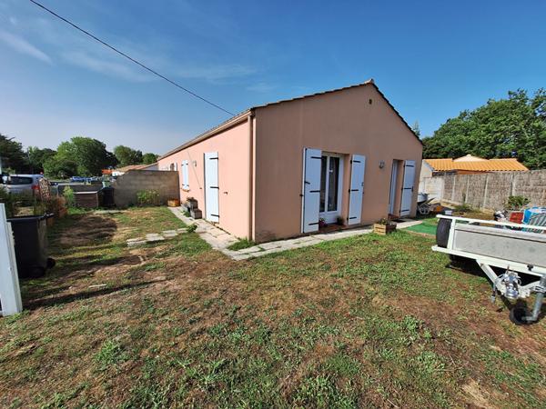 Location maison Saint Hilaire De Riez : 680 € - AJP Immobilier St-Gilles-Croix-de-Vie