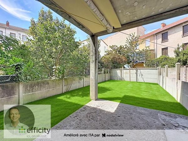 Maison
         4 pièces
        - 98 m² 185 000 € *