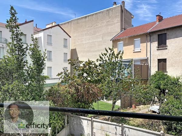 Maison
         4 pièces
        - 98 m² 185 000 € *