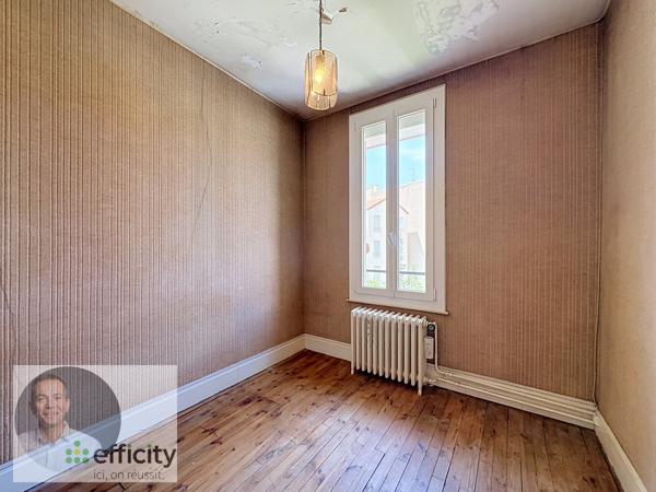 Maison
         4 pièces
        - 98 m² 185 000 € *
