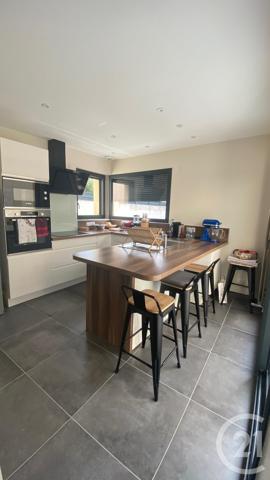 Maison à vendre  7 pièces - 125 m 2   ANGOULEME  - 16