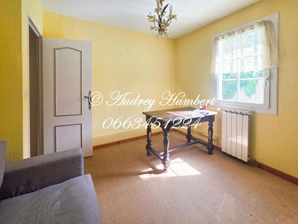 Exclusivité Manosque, Quartier Mont d'Or / Colombier,  Belle villa familiale de 151 m² , 5 chambres - Jardin clos, Piscine et Proximité du centre