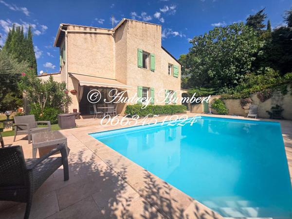 Exclusivité Manosque, Quartier Mont d'Or / Colombier,  Belle villa familiale de 151 m² , 5 chambres - Jardin clos, Piscine et Proximité du centre
