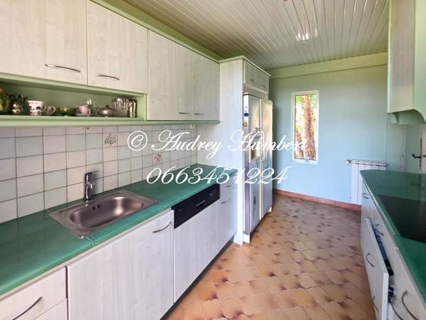 Exclusivité Manosque, Quartier Mont d'Or / Colombier,  Belle villa familiale de 151 m² , 5 chambres - Jardin clos, Piscine et Proximité du centre