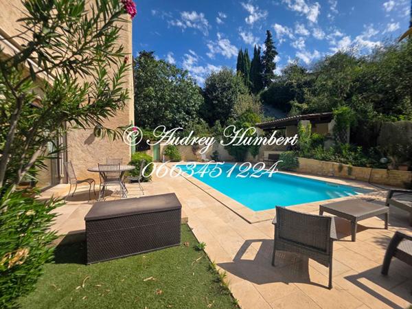 Exclusivité Manosque, Quartier Mont d'Or / Colombier,  Belle villa familiale de 151 m² , 5 chambres - Jardin clos, Piscine et Proximité du centre
