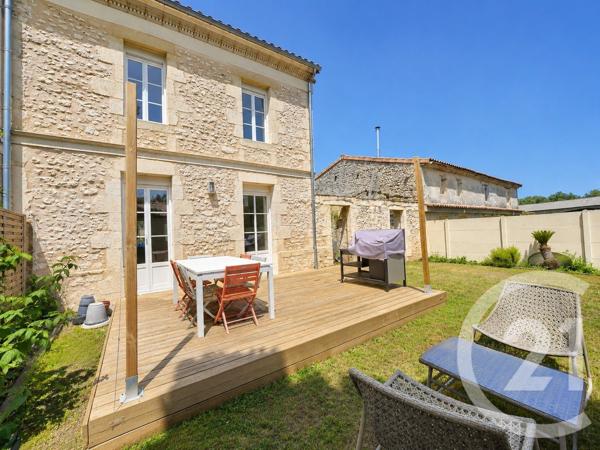 Maison à vendre  5 pièces - 103 m 2   ST LAURENT MEDOC  - 33
