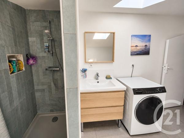 Maison à vendre  5 pièces - 103 m 2   ST LAURENT MEDOC  - 33