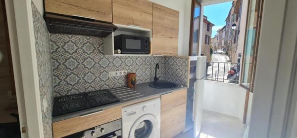 A vendre / Studio rénové 23 M² Callian