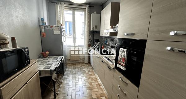 À vendre Immeuble 210 m² - Saint-étienne 42000