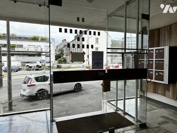 A VENDRE VANNES APPARTEMENT EN PARFAIT ETAT CENTRE VILLE - PARKING COUVERT