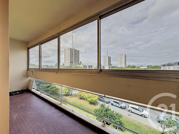 Appartement T4 à vendre  4 pièces - 85 m 2   LORMONT  - 33