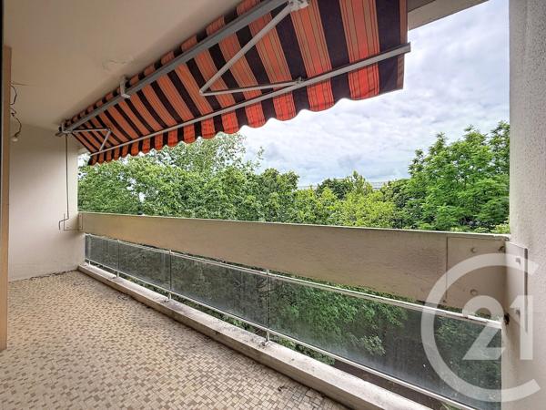Appartement T4 à vendre  4 pièces - 85 m 2   LORMONT  - 33