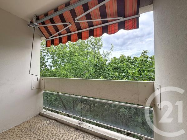 Appartement T4 à vendre  4 pièces - 85 m 2   LORMONT  - 33