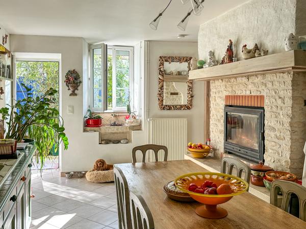 Maison à vendre à Matha (17160) - Charente-Maritime