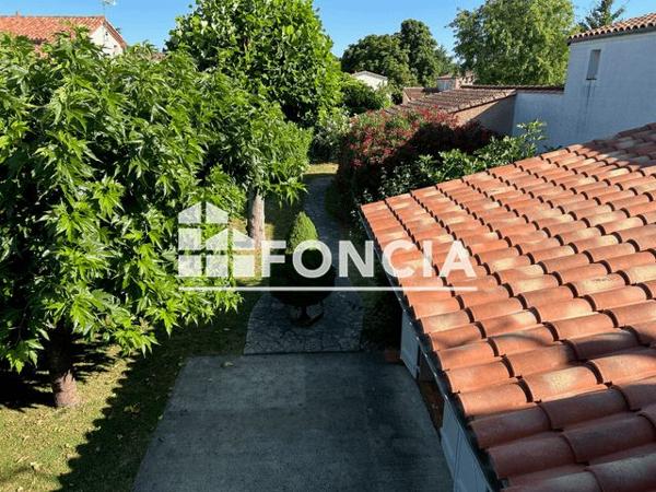 Location Maison 4 pièces 86.4 m² - 1 RUE DU DOCTEUR DESGENETTES Le Passage 47520