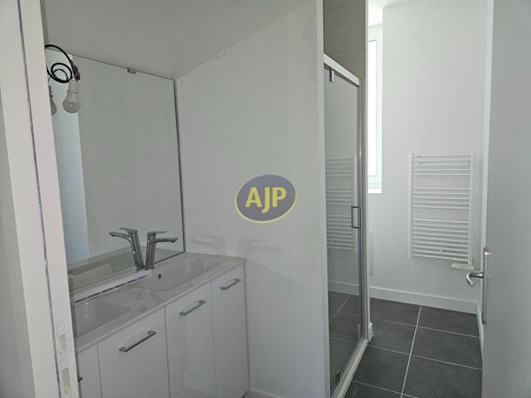 Location maison Nantes : 1 600 € - AJP Immobilier Nantes Sud