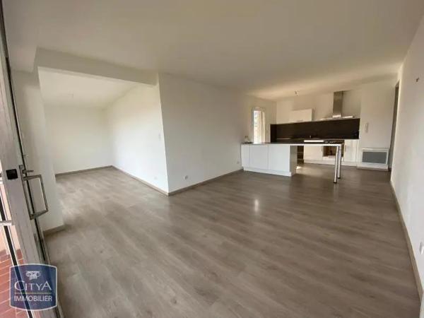 Appartement à louer 3 pièces 81.86m² Sète (34200)