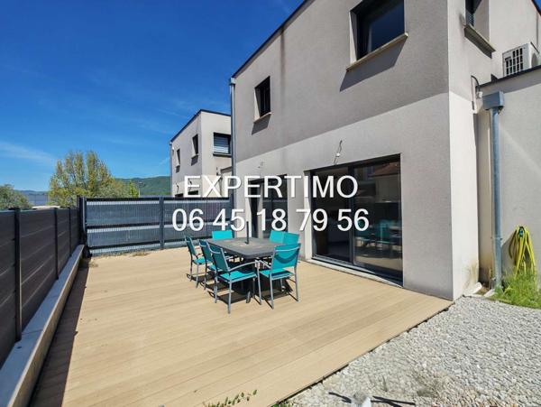 Voiron (38500) MAISON 4 CHAMBRES - GRANDE PIECE DE VIE - TERRASSE - CALME