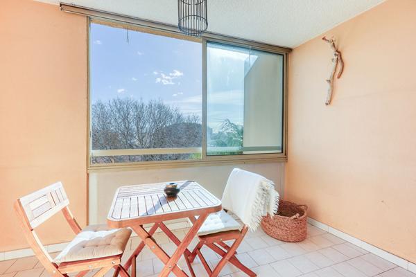 Appartement avec terrasse proche du port