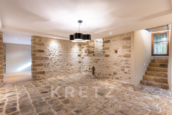 Hôtel particulier avec jardin et piscine, au coeur de Fontainebleau