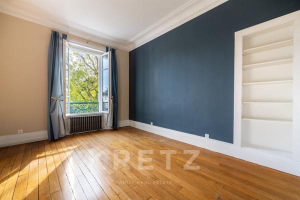 Hôtel particulier avec jardin et piscine, au coeur de Fontainebleau