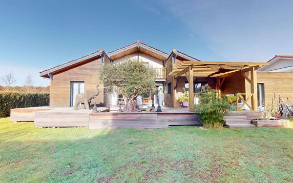 Maison à vendre    4 pièces • 120 m2 Saubion