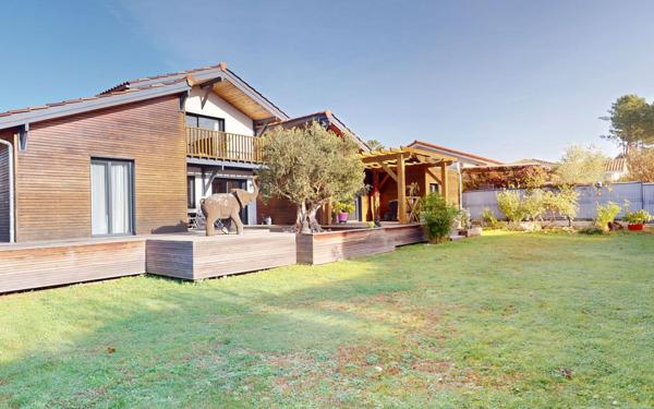 Maison à vendre    4 pièces • 120 m2 Saubion