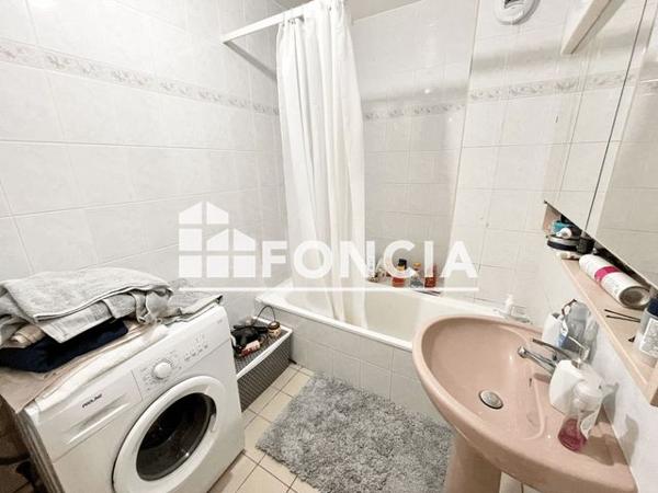 Location Appartement 2 pièces 61.25 m² - 64 BOULEVARD DES EPINETTES Divonne Les Bains 01220