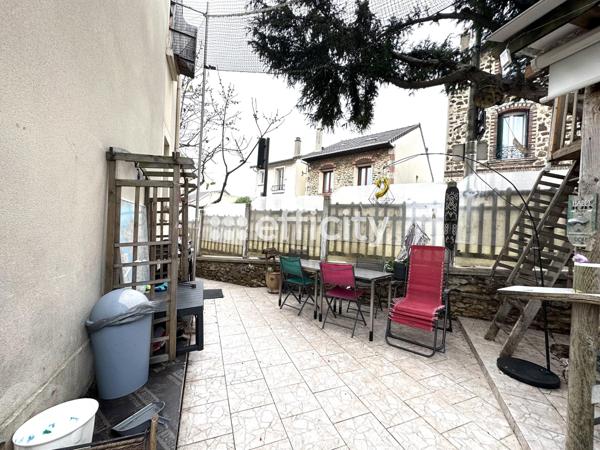 Maison 6 pièces - 80 m² Exclusivité efficity