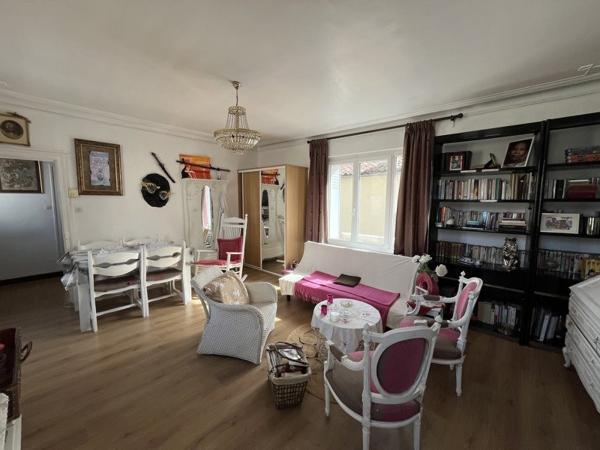 Maison à vendre 91 732 € Ruffec 5 p 106 m² DPE C