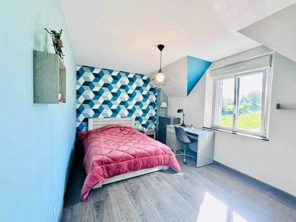 Maison à vendre 6 pièces avec deuxième maison à rénover, double, garage, 11700 m2 terrain LE MESNILBUS (50)