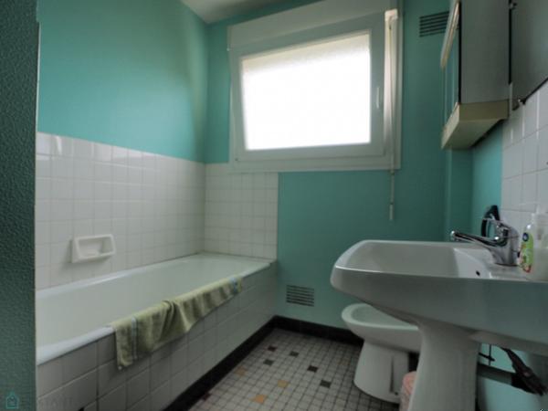 Maison sur sous-sol cinq chambres