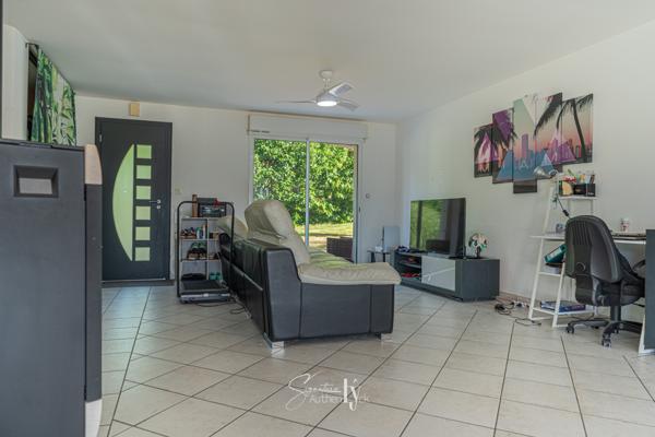 Maison
         5 pièces
        - 158 m² Exclusivité 227 500 € *