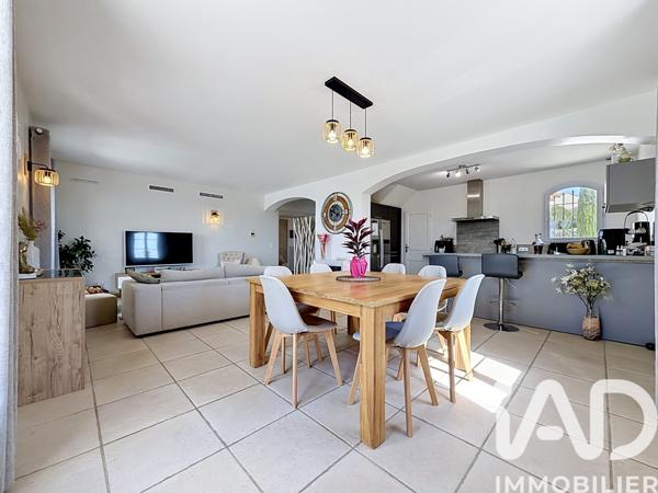 Maison à vendre 6 pièces 163 m² Salon-de-Provence