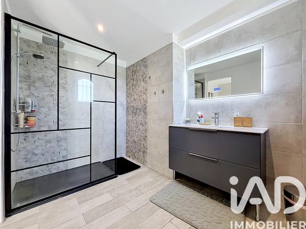 Maison à vendre 6 pièces 163 m² Salon-de-Provence