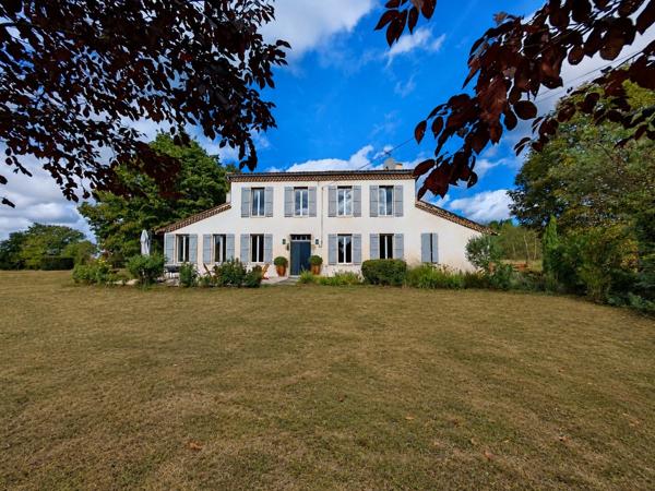 Maison de maître du XIXᵉ siècle entièrement rénovée — 262 m² sur 2 hectares — Eauze