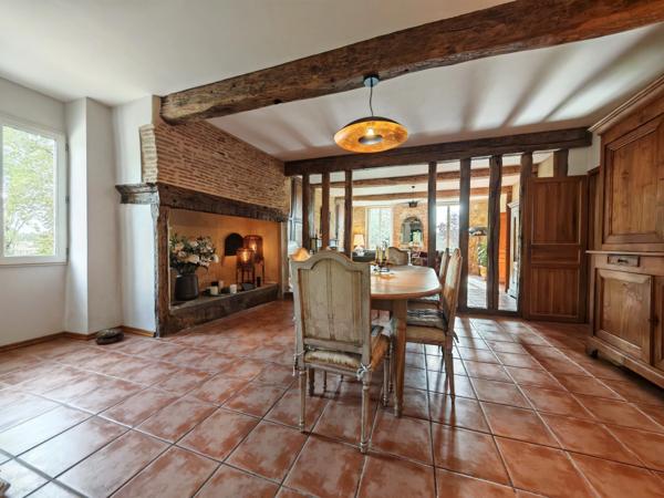 Maison de maître du XIXᵉ siècle entièrement rénovée — 262 m² sur 2 hectares — Eauze