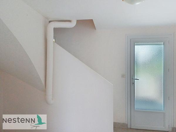 A vendre à 450 mètres du centre de Saujon,pavillon, 111 m², 4 chambres,terrain arboré de 810 m²,garage.