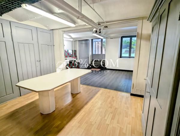 Maison
                                                                                                                                                                                                                                                                                                                        12 pièce(s)                                                                                                                                                                                                          8 chambre(s)                                                                                                                                                                                                          530  m²