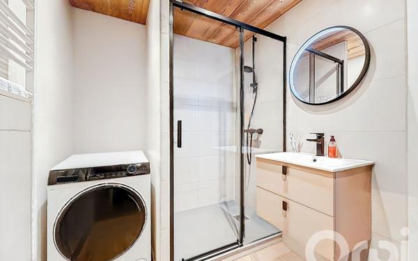 Appartement à vendre    3 pièces • 49,25 m2 Viuz-en-Sallaz