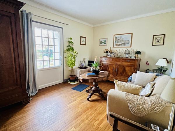 Liniers (86800) 20MIN CENTRE-VILLE POITIERS -Maison de charme - 5 chambres - piscine -jardin