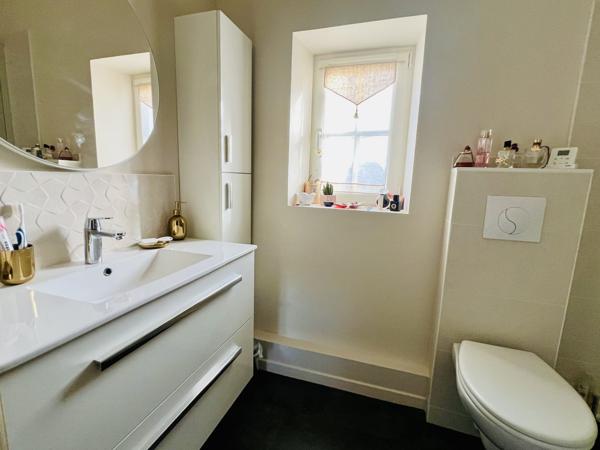 Liniers (86800) 20MIN CENTRE-VILLE POITIERS -Maison de charme - 5 chambres - piscine -jardin