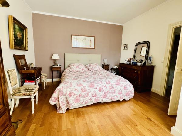 Liniers (86800) 20MIN CENTRE-VILLE POITIERS -Maison de charme - 5 chambres - piscine -jardin