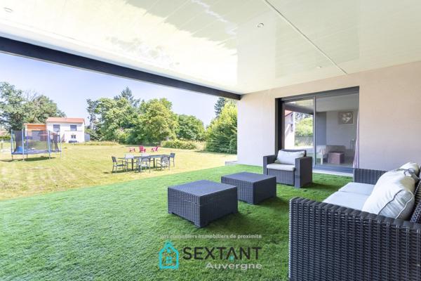 Orléat, quartier des Pinèdes, maison neuve de 270m²